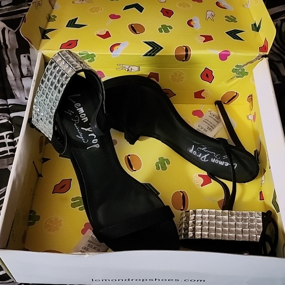 Lemon Drop by Privileged Women's size 9 Shoe - Picture 1 of 4